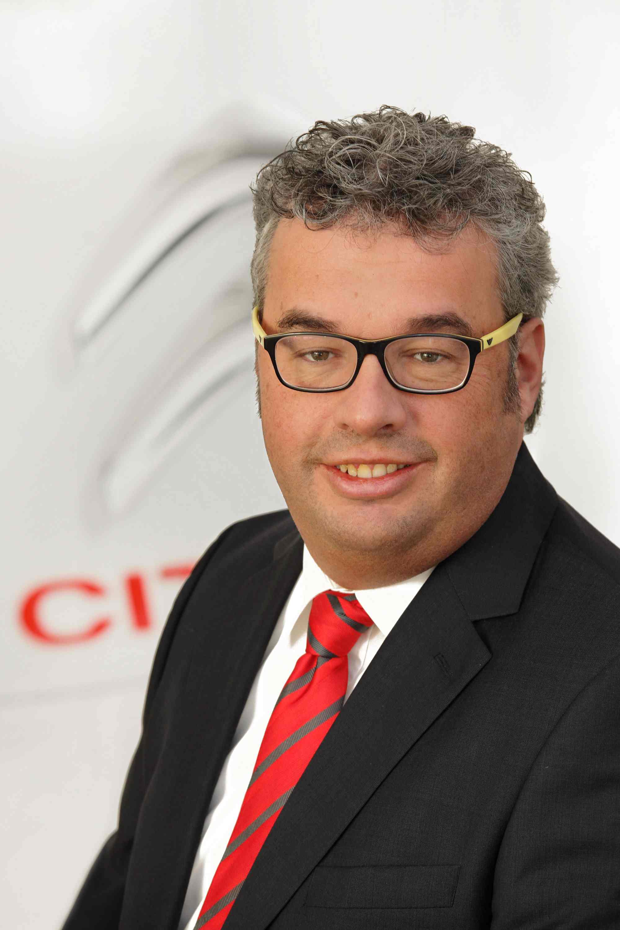 Bernd Große Holtforth ist seit dem 1. Januar 2012 bei der Citroën Deutschland GmbH als Koordinator Nutzfahrzeuge/Sonderfahrzeuge tätig. - citroen-grosseholt