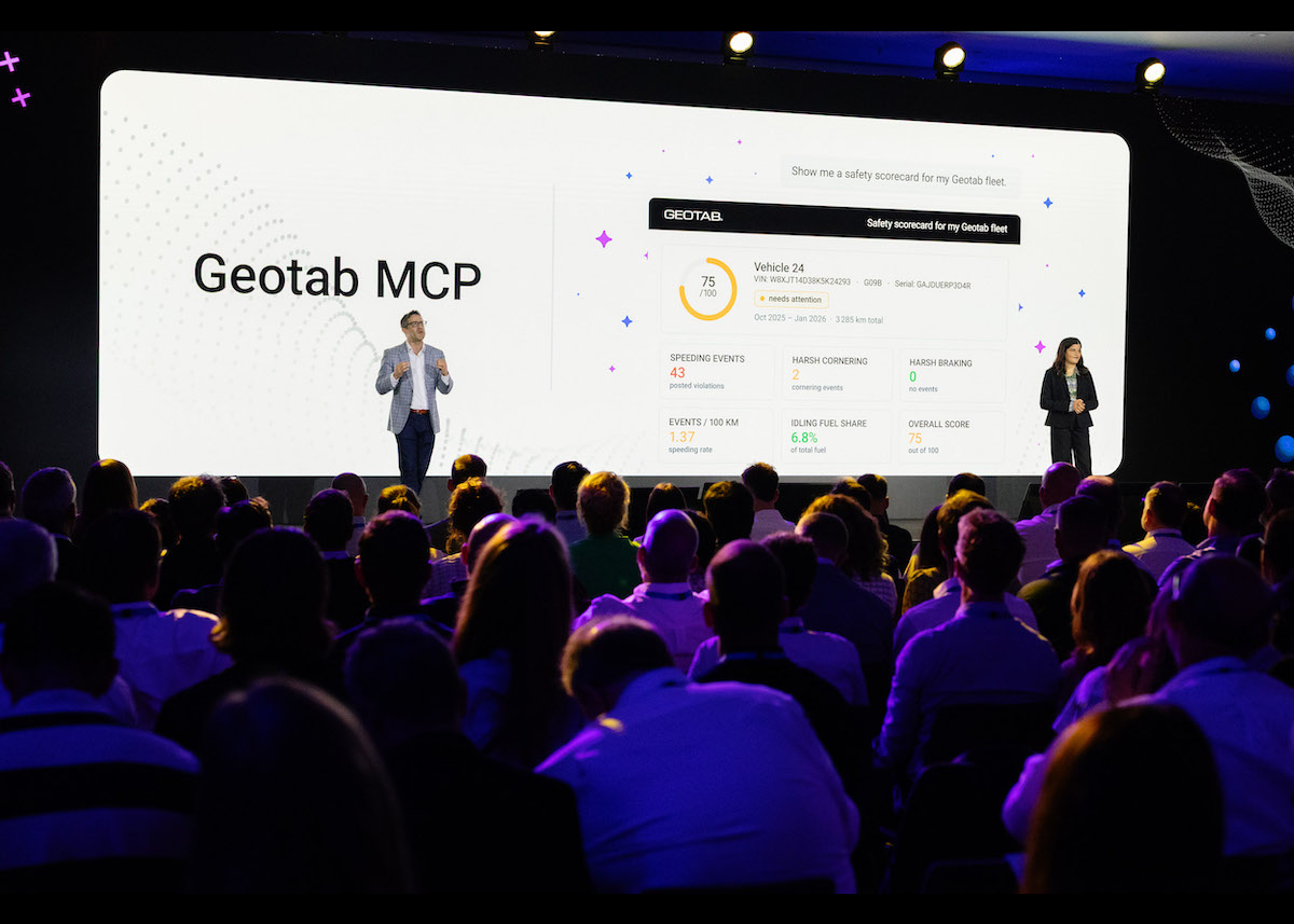 Geotab präsentiert den branchenweit ersten AI Connector für Flotten