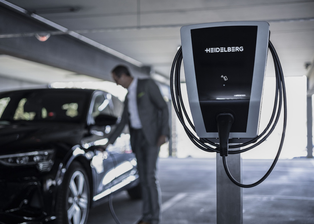 HEIDELBERG/Amperfied unterstützt die Autobahn GmbH des Bundes beim Ausbau der internen Ladeinfrastruktur