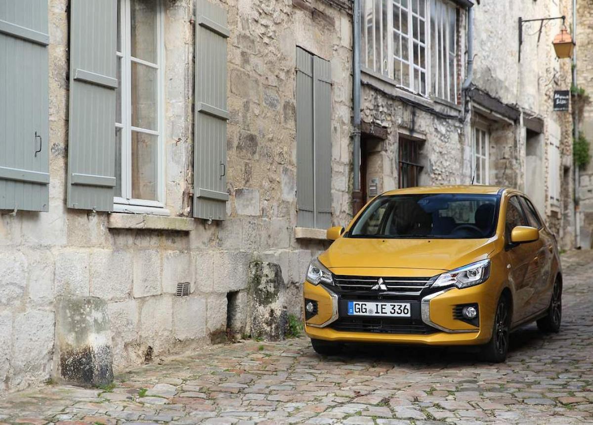 Bezahlbare Mobilität für alle: Mitsubishi Space Star serienmäßig ab 11.990 Euro bestellbar