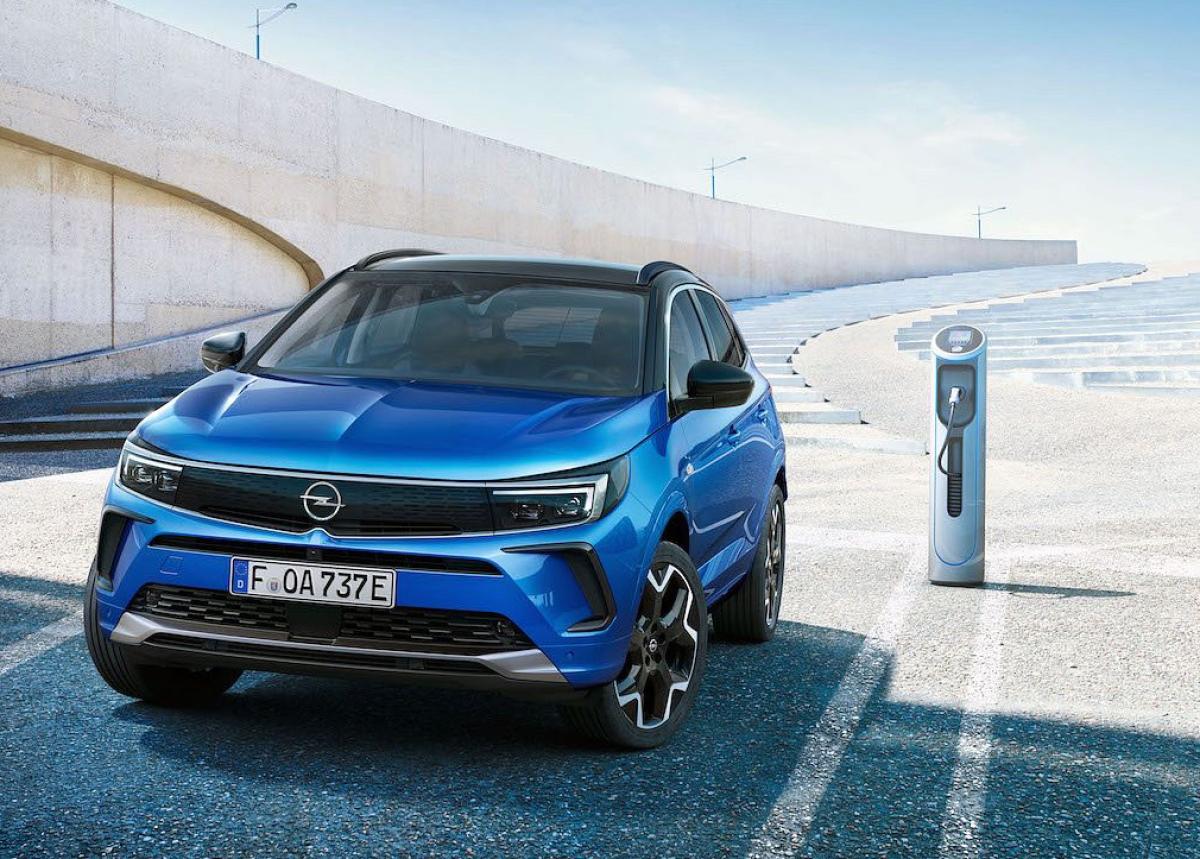 Grandland Plug-in-Hybrid mit dem Opel Green Deal-Versprechen