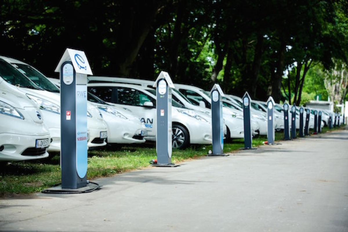 Hertz bietet Elektroautos in Berlin an