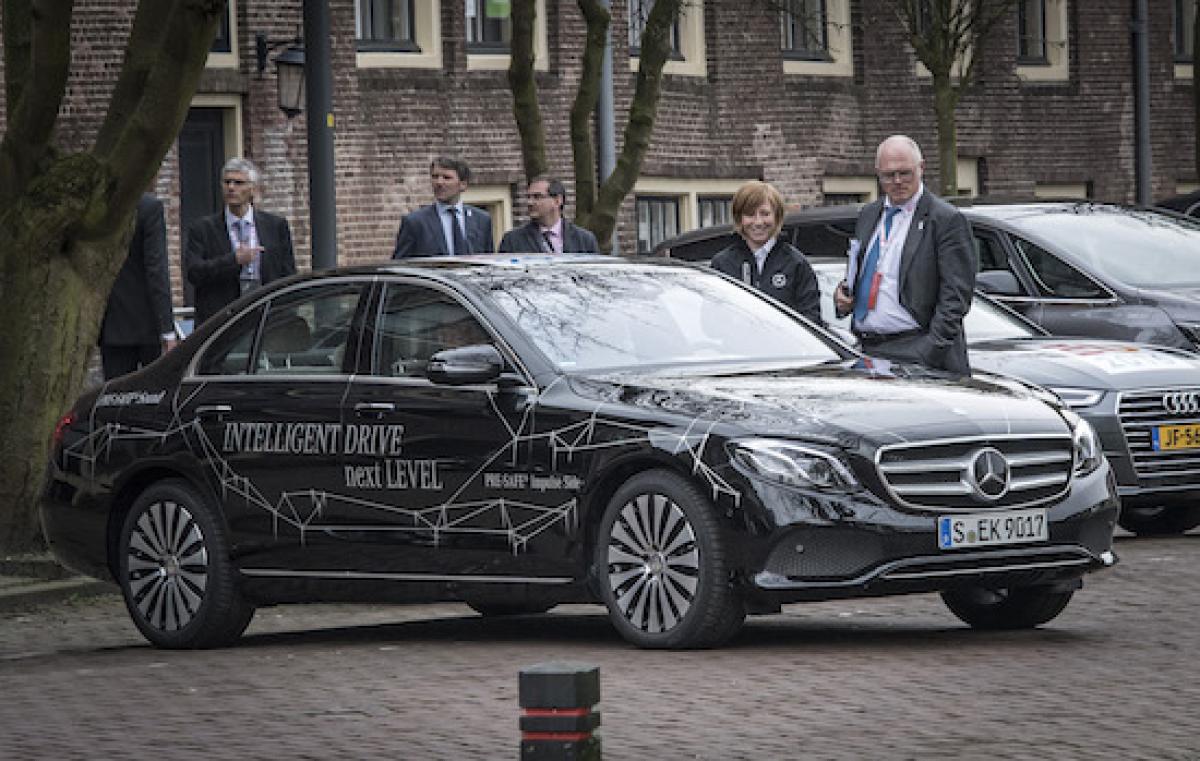 EU-Verkehrsminister-Konferenz: die neue E-Klasse zeigt den Weg zum autonomen Fahren