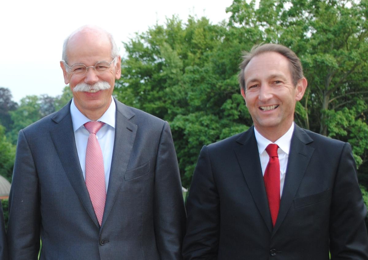 Vorstandsteam bestätigt - Daimler-Chef Zetsche gratuliert