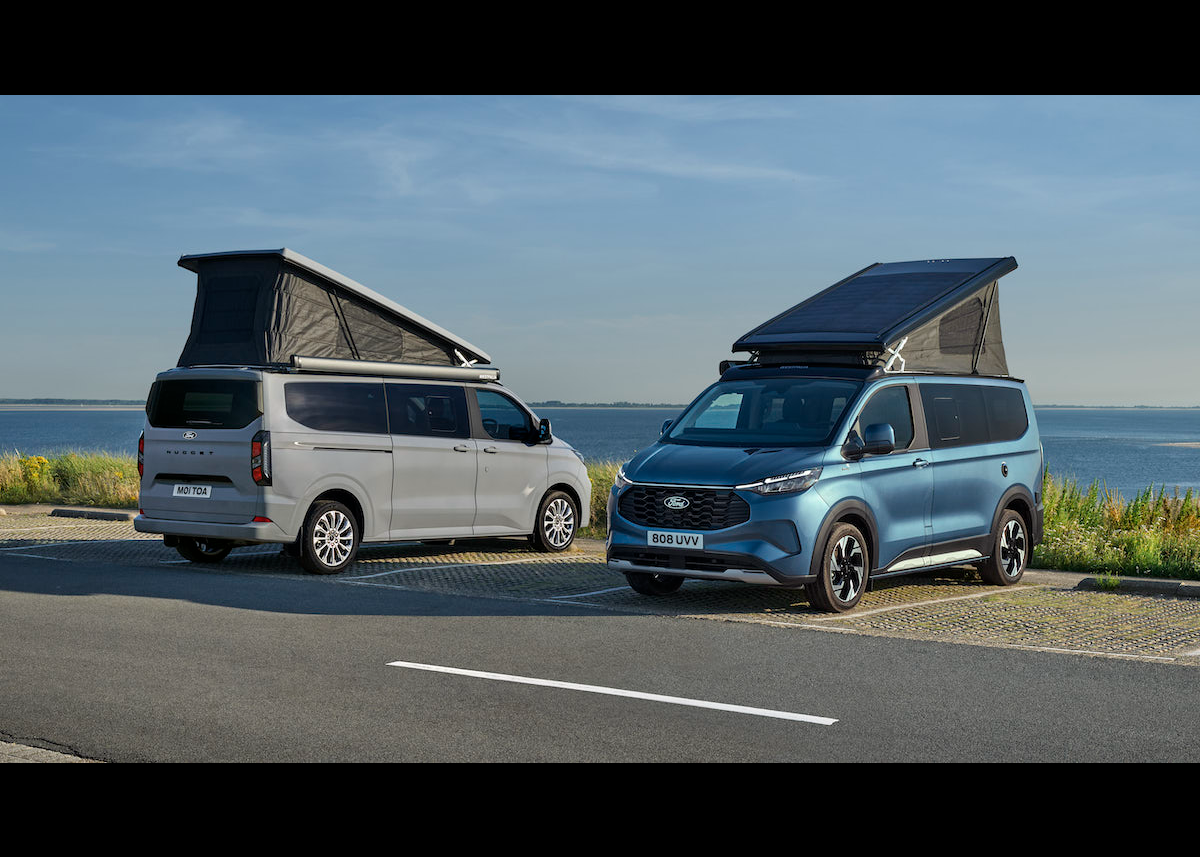 Ford Pro auf dem Caravan Salon: Ford Nugget mit Plug-in-Hybrid und weitere neue Modellvarianten feiern Weltpremiere