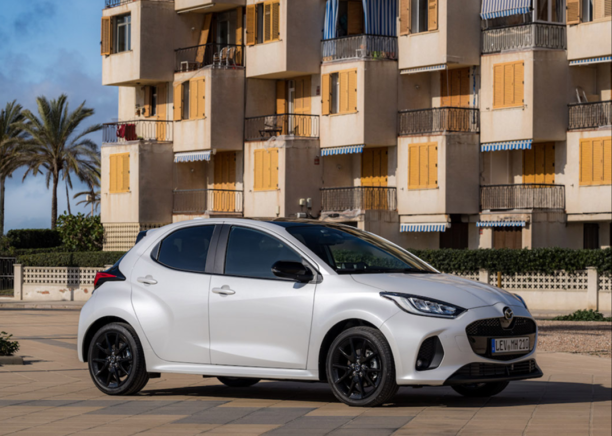 Mehr Serienausstattung für den Mazda2 Hybrid 2026