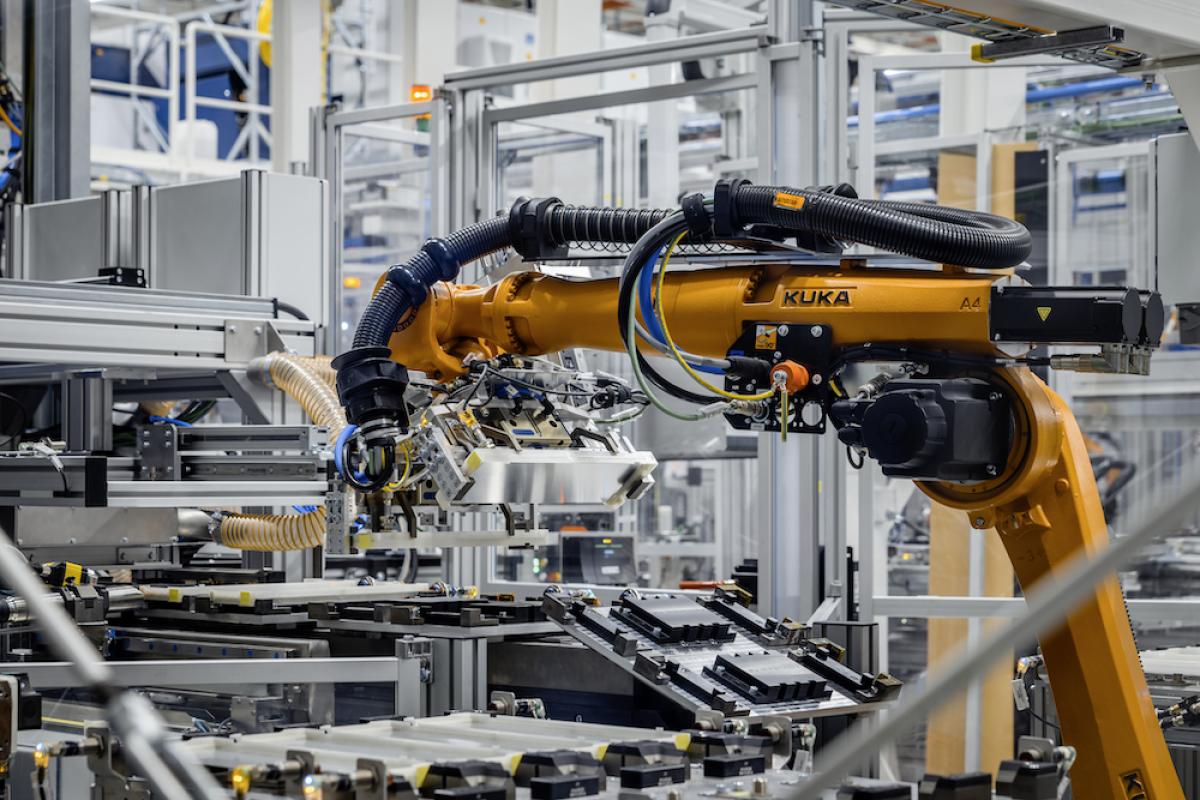 Batteriefertigung wird schrittweise gesteigert