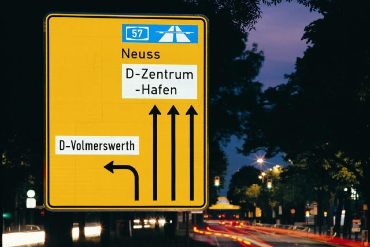 Ungewöhnliche Verkehrsschilder