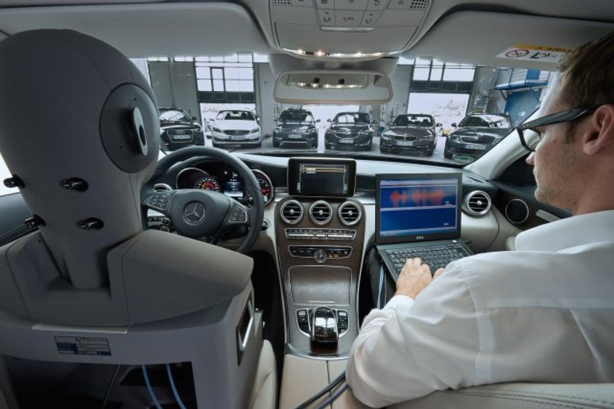 Sprachsteuerungs-Systeme im Test