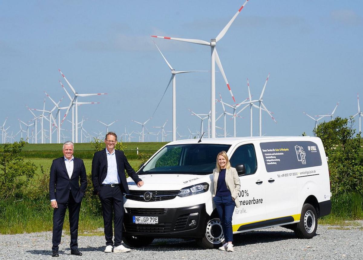 Opel übergibt Vivaro-e HYDROGEN an GP JOULE SERVICE