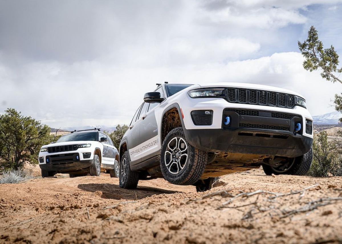 Die Marke Jeep gibt einen Ausblick auf ihre KI & Technologien für autonomes Off road Fahren