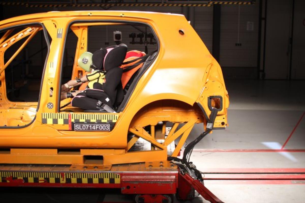 ADAC-Crashtest mit No-Name-Produkten