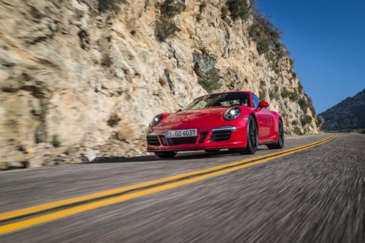 Porsche Carrera GTS