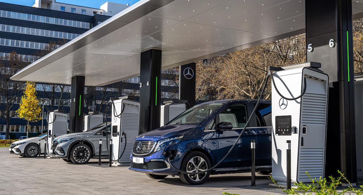 Mercedes-Benz eröffnet ersten europäischen Charging Hub in Mannheim