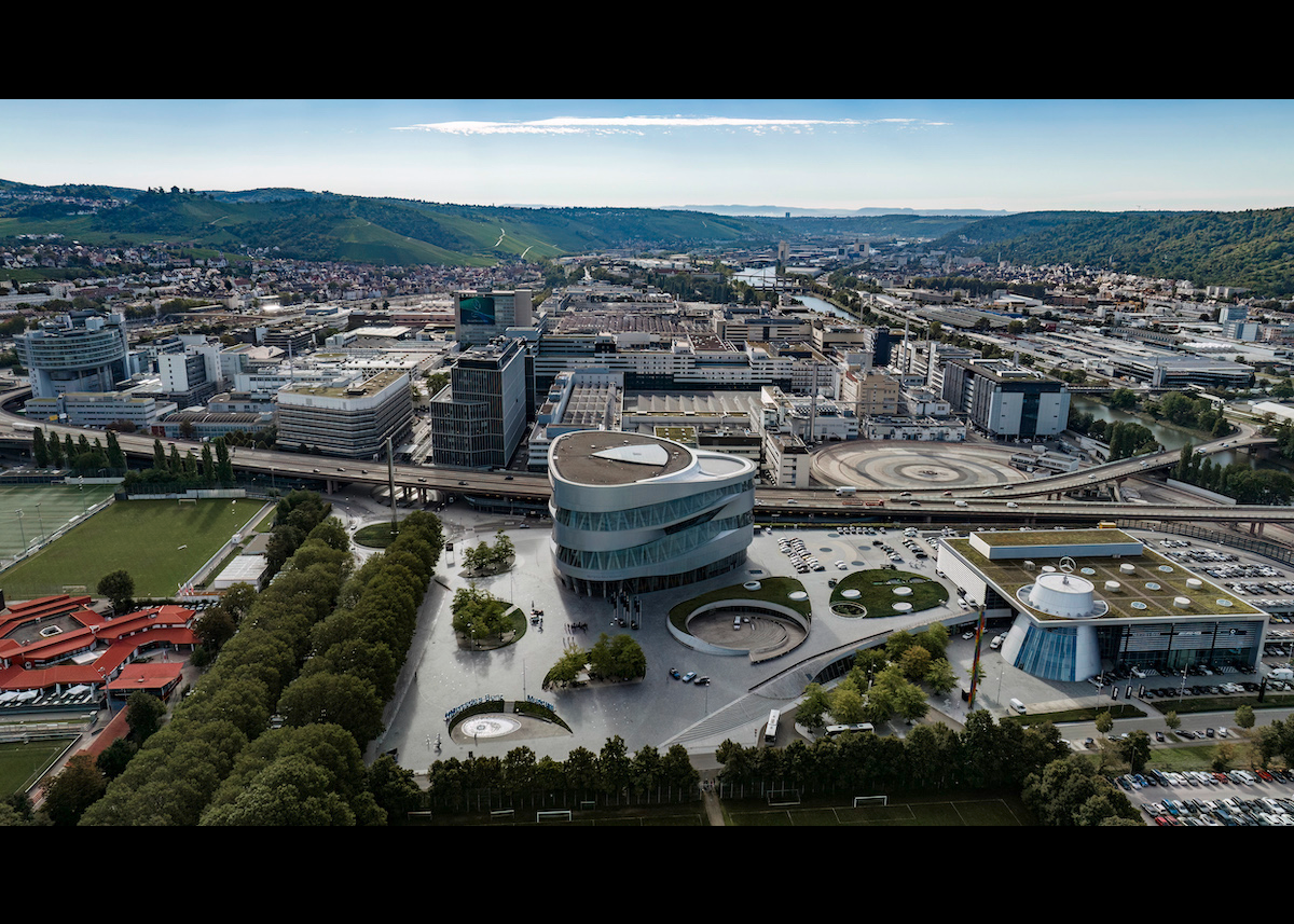 Tradition und Innovation: Mercedes-Benz Werk Stuttgart-Untertürkheim feiert 120-jähriges Jubiläum