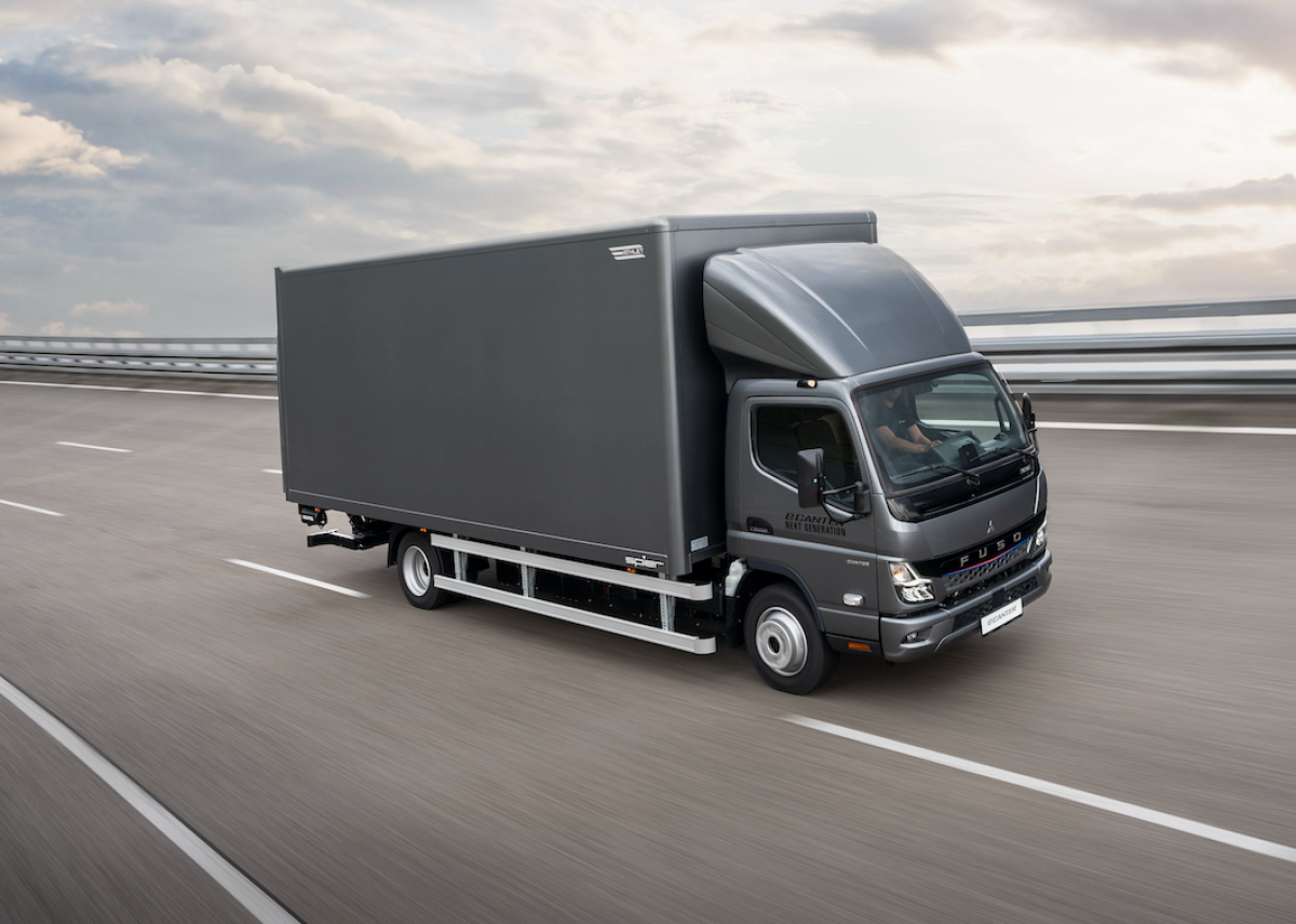 FUSO zeigt auf der IAA Transportation den vollelektrischen eCanter mit vielfältigen Aufbauvarianten und neuesten Sicherheitsfeatures