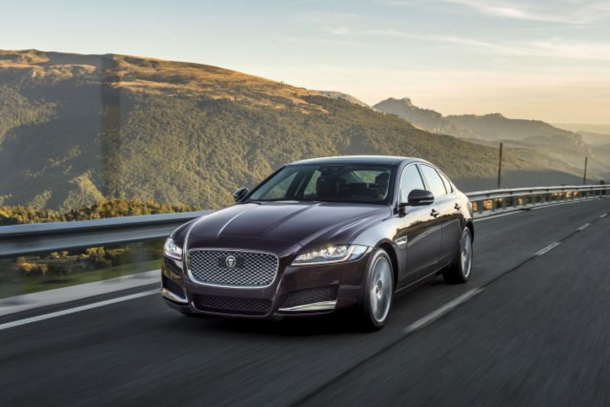 Jaguar XF 