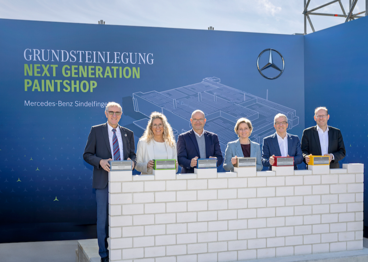 Ein hoher dreistelliger Millionenbetrag in Standort Sindelfingen: Mercedes-Benz legt Grundstein für nachhaltigen „Next Generation Paintshop“