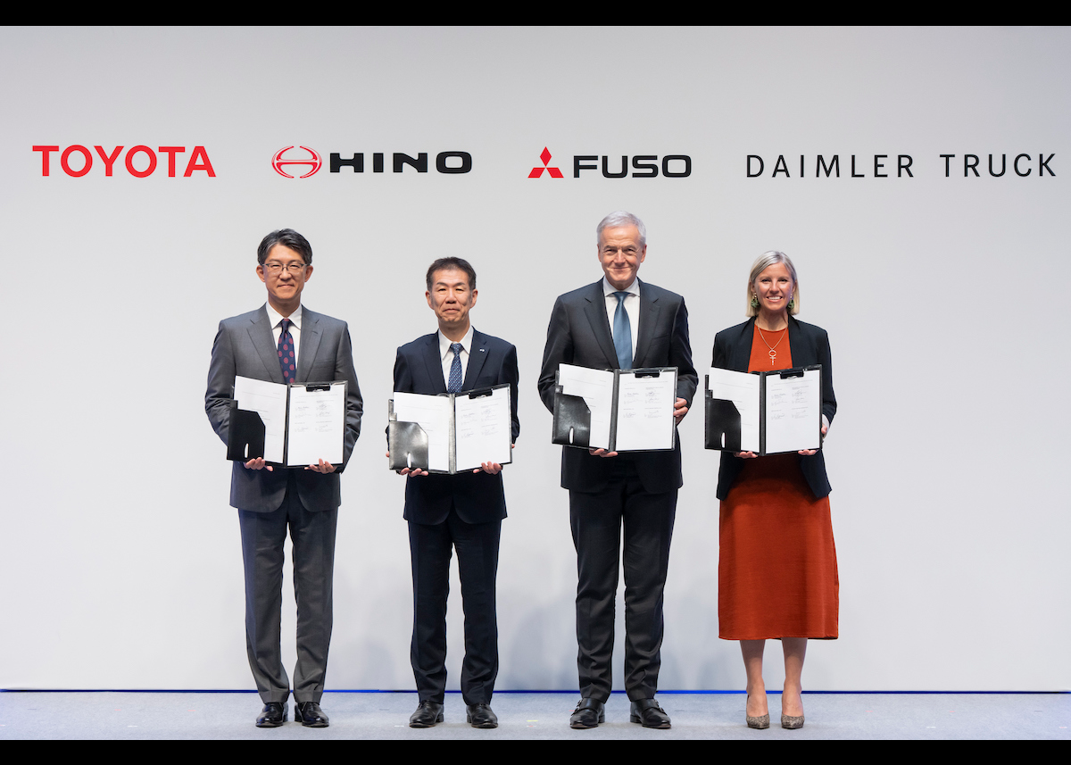 Daimler Truck, Mitsubishi Fuso, Hino und Toyota Motor Corporation schließen endgültige Vereinbarungen zur Integration von Mitsubishi Fuso und Hino Motors