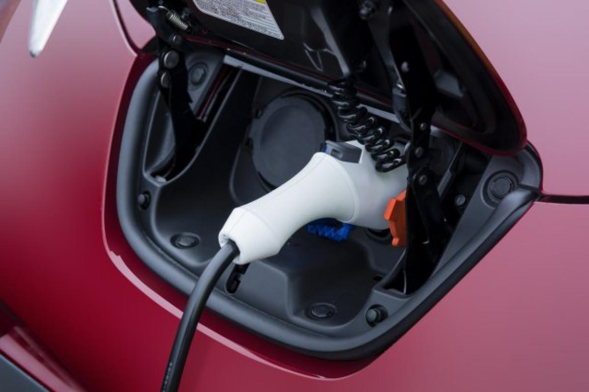 Ikea baut Elektro-Tankstellen