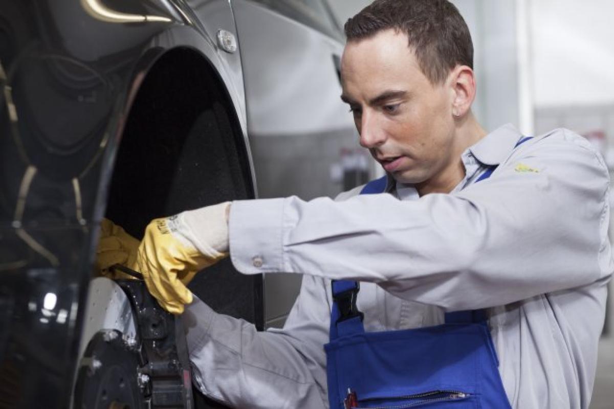 Auto-Reparatur und -Wartung