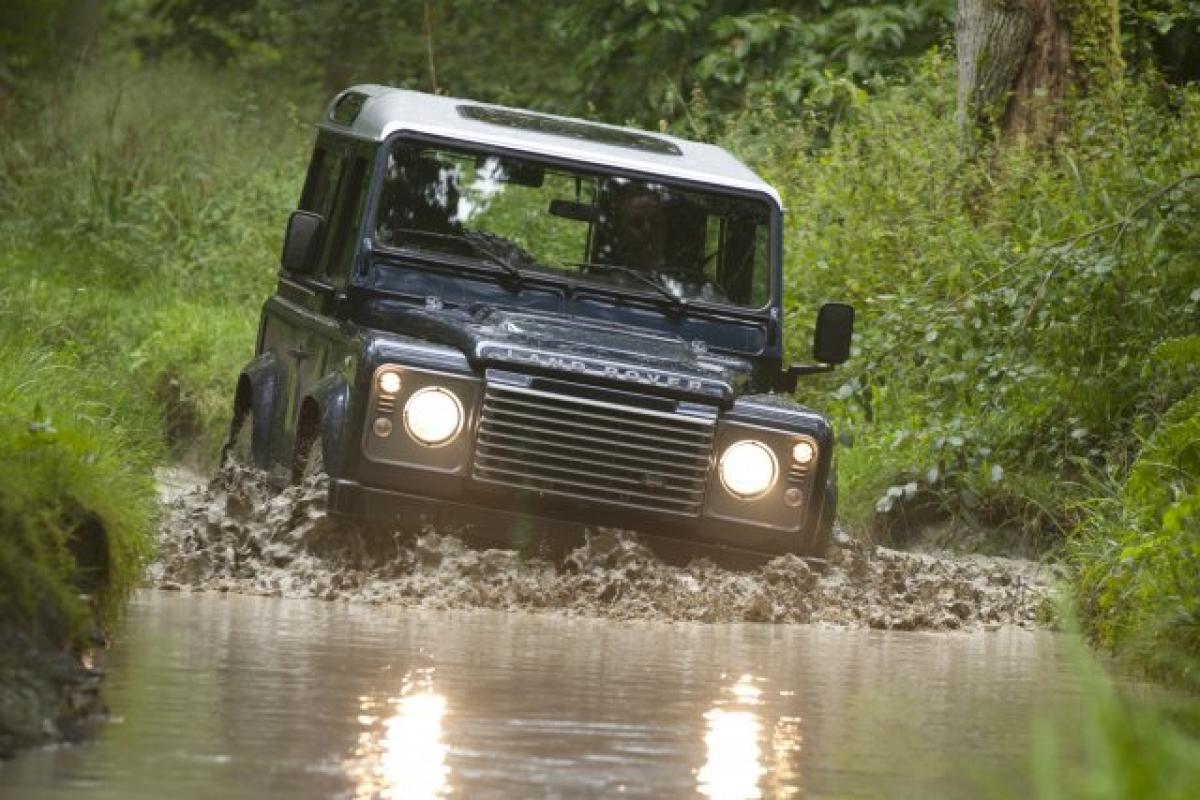 Letzter Land Rover Defender vom Band gerollt