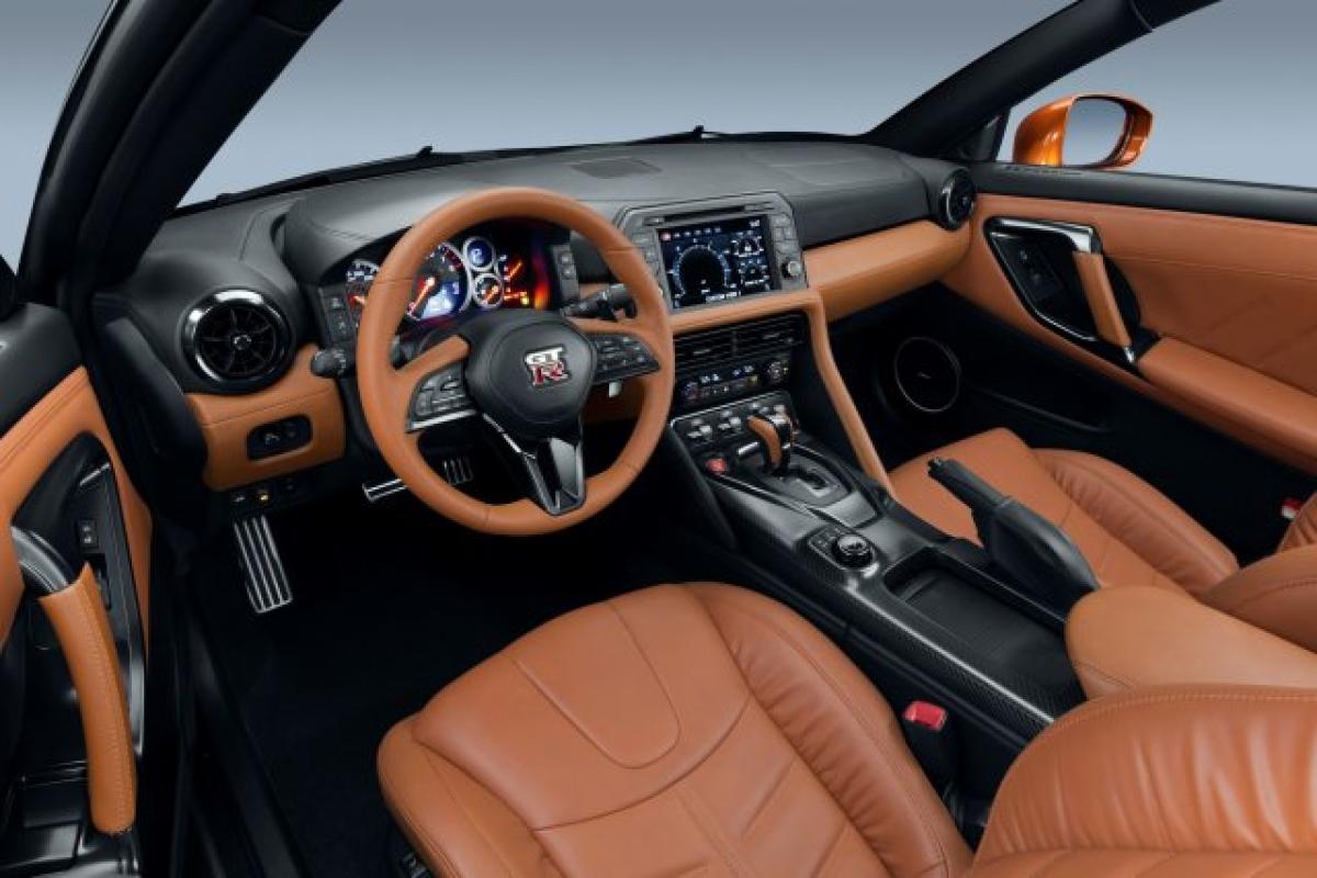 Facelift Nissan GT-R