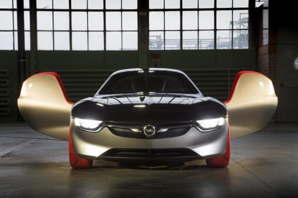 Erste Fahrt im neuen Opel GT