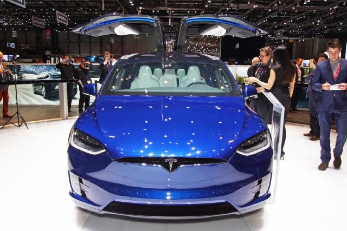 Tesla Model X
