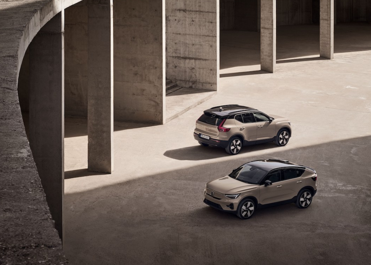 E wie elektrisch: Volvo Cars vereinheitlicht Nomenklatur für Elektroautos mit Volvo EX40 und Volvo EC40