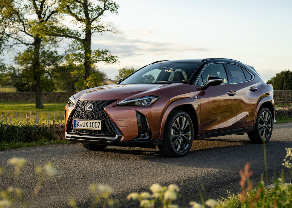 Lexus UX 300h: Erstarkter Vollhybrid