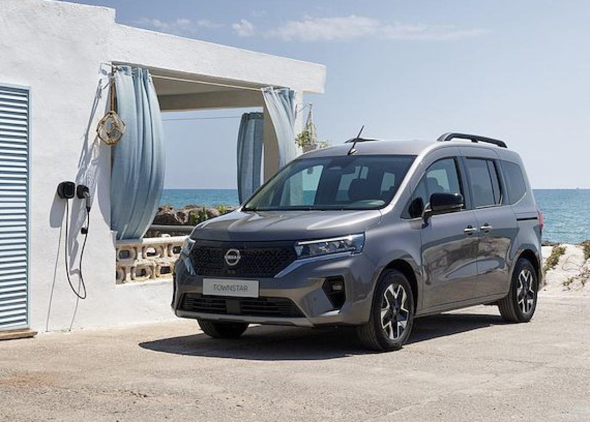 Marktstart für den vollelektrischen Nissan Townstar EV Kombi