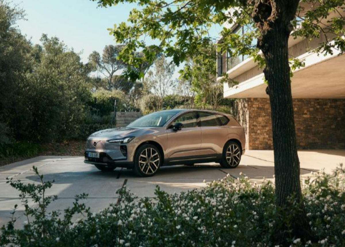 Volvo Electric Tour startet in die zweite Phase: E-Mobilität unterwegs entdecken
