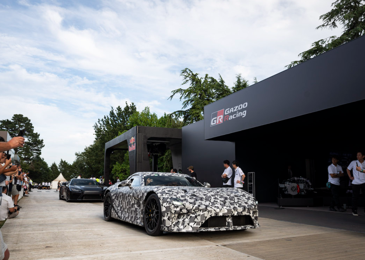 Lexus LFA Concept feiert dynamisches Debüt beim Goodwood Festival of Speed