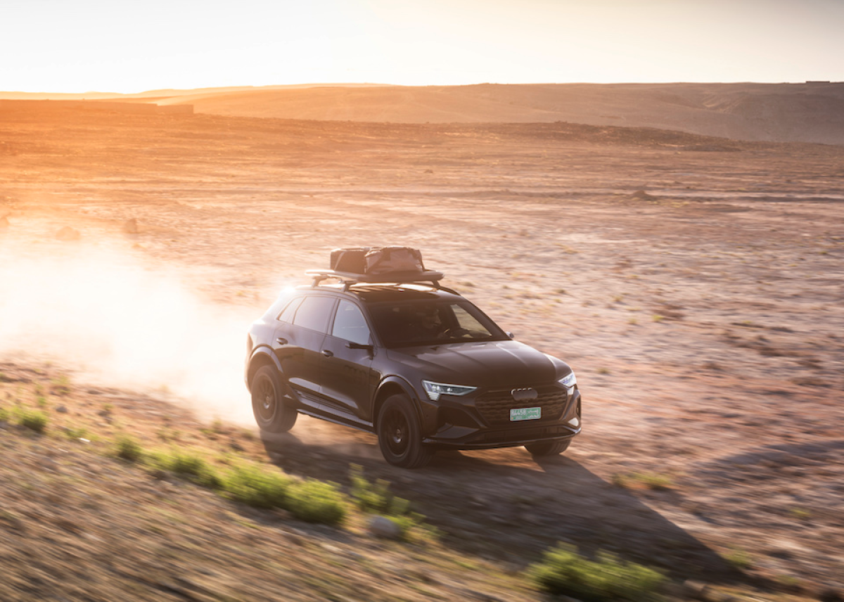 Souverän im Gelände wie auf der Straße: Der Audi Q8 e-tron edition Dakar