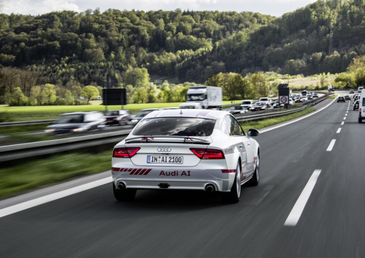 Audi engagiert sich im "Digitalen Testfeld Autobahn"