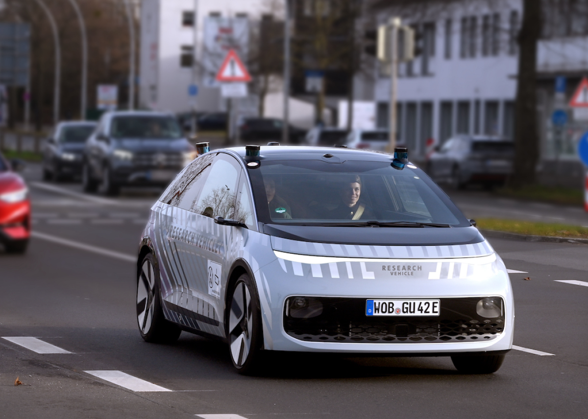 Volkswagen Group beginnt Tests mit autonomem Forschungsfahrzeug Gen.Urban in Wolfsburg