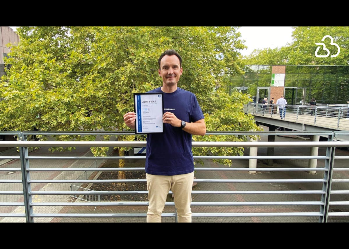 BusinessBike erreicht Meilenstein: Der Dienstradleasing-Spezialist durchlief Anfang Juli einen umfassenden Audit durch TÜV SÜD und ist nun offiziell nach ISO 9001 zertifiziert.