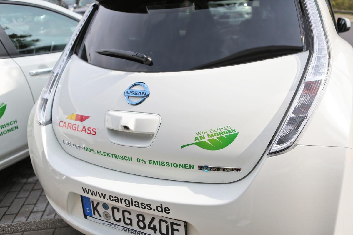 Carglass fährt raus mit Nissan Leaf