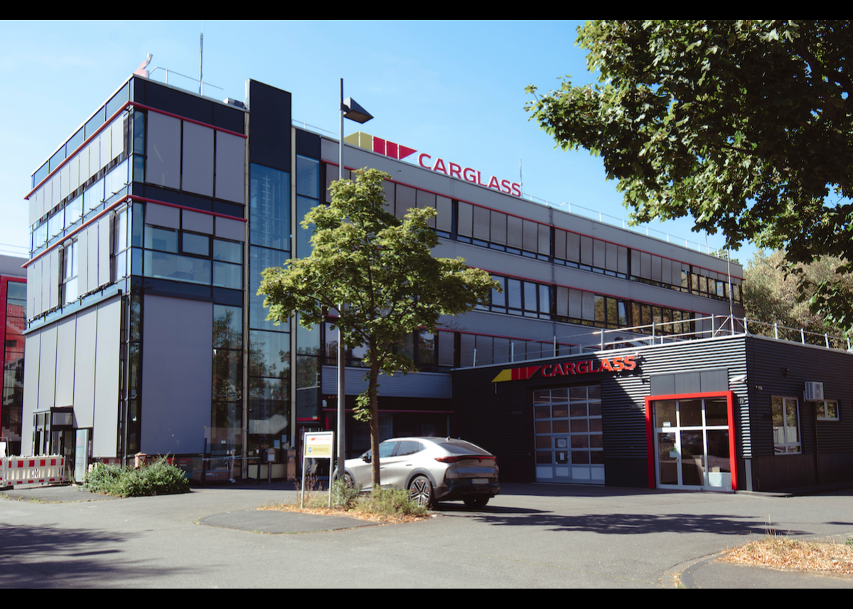 Neuer Carglass® Campus in Köln-Godorf eröffnet