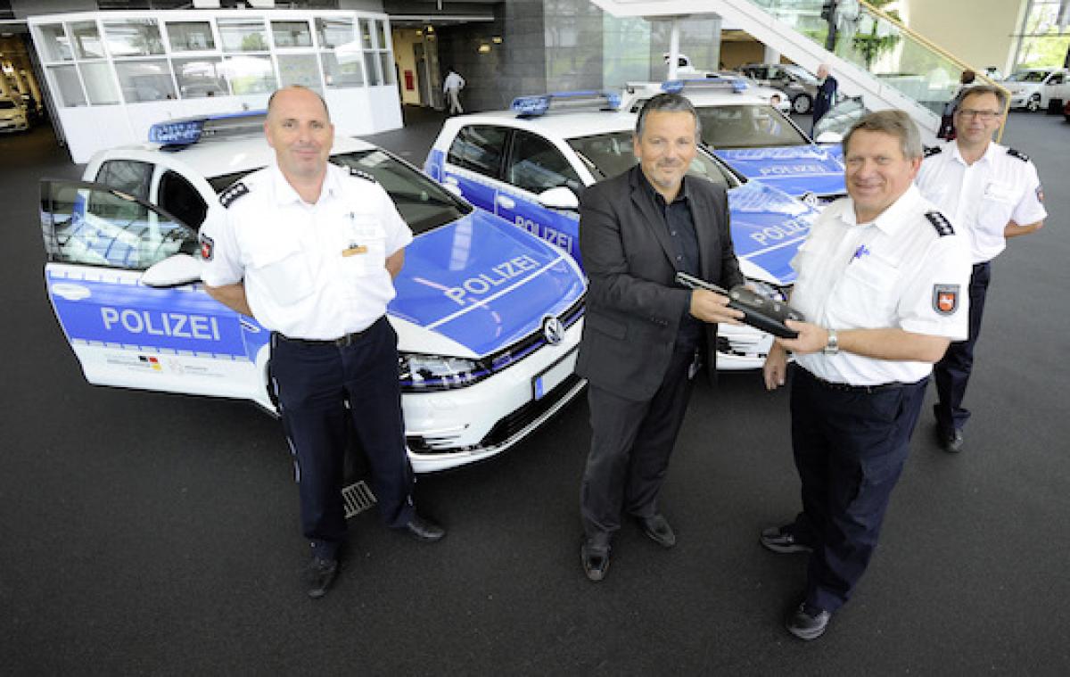 Golf GTE an die Polizei Niedersachsen übergeben