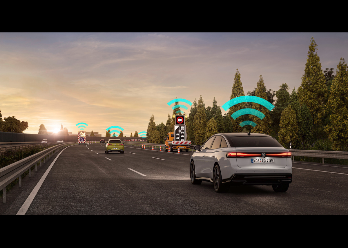 Meilenstein für mehr Verkehrssicherheit: Mehr als zwei Millionen Fahrzeuge mit Car2X produziert