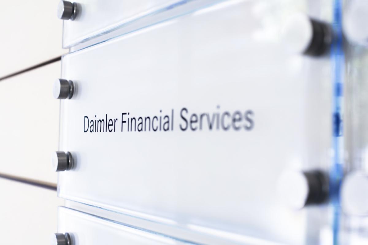 Daimler Financial Services kauft Athlon Car Lease International