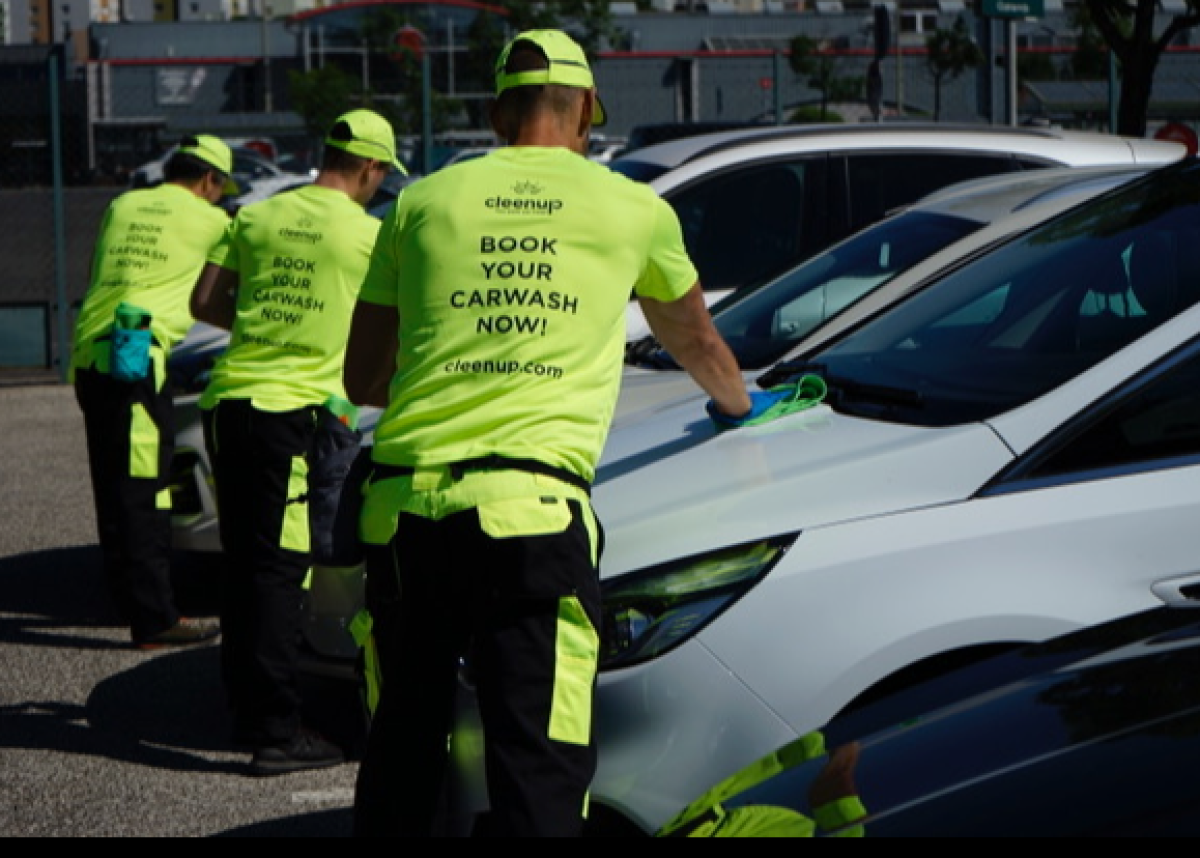CleenUp gestaltet Fahrzeugpflege für Flotten: Effizient, umweltschonend, kosteneffektiv