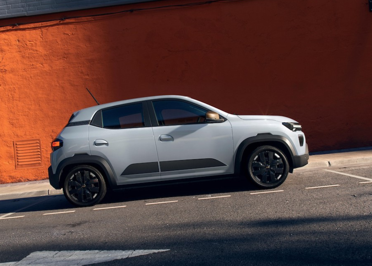 Dacia als Vorreiter: Spring mit 5.000-Euro-Dacia-Elektrobonus ab 11.900 Euro (UPE) erhältlich