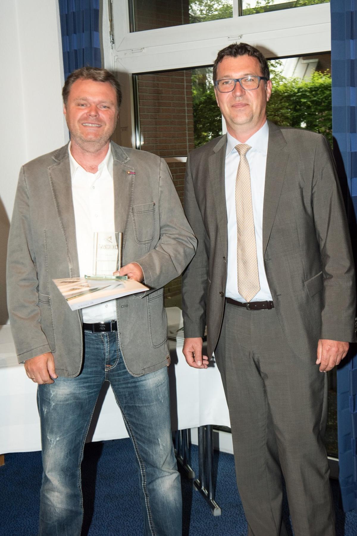 DEKRA Akademie verleiht 400. Fuhrparkmanager-Zertifikat