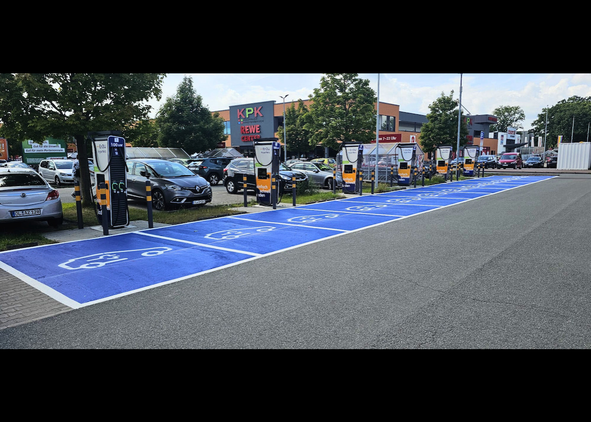 Weiterer EnBW-Schnellladestandort in Oldenburg: Einkaufen und Laden kombiniert