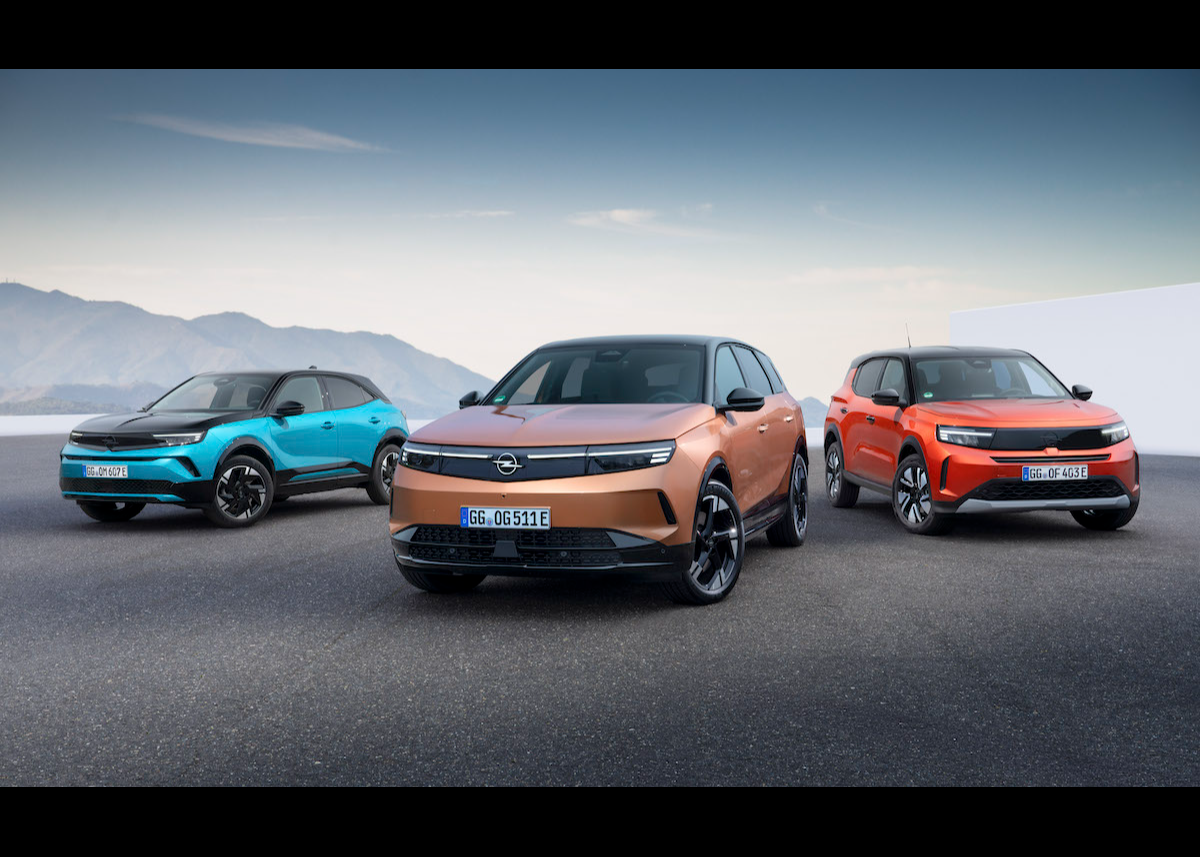 Effizient und elektrifiziert: Das neue Opel-SUV-Trio Grandland, Frontera und Mokka