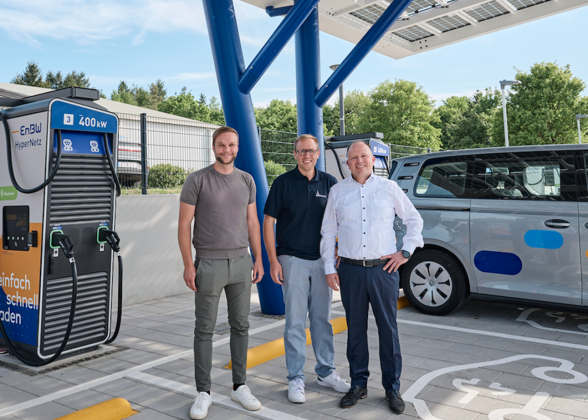 Neue Lademöglichkeit entlang der A81 zwischen Bodensee und Stuttgart: EnBW-Schnellladepark in Empfingen in Betrieb