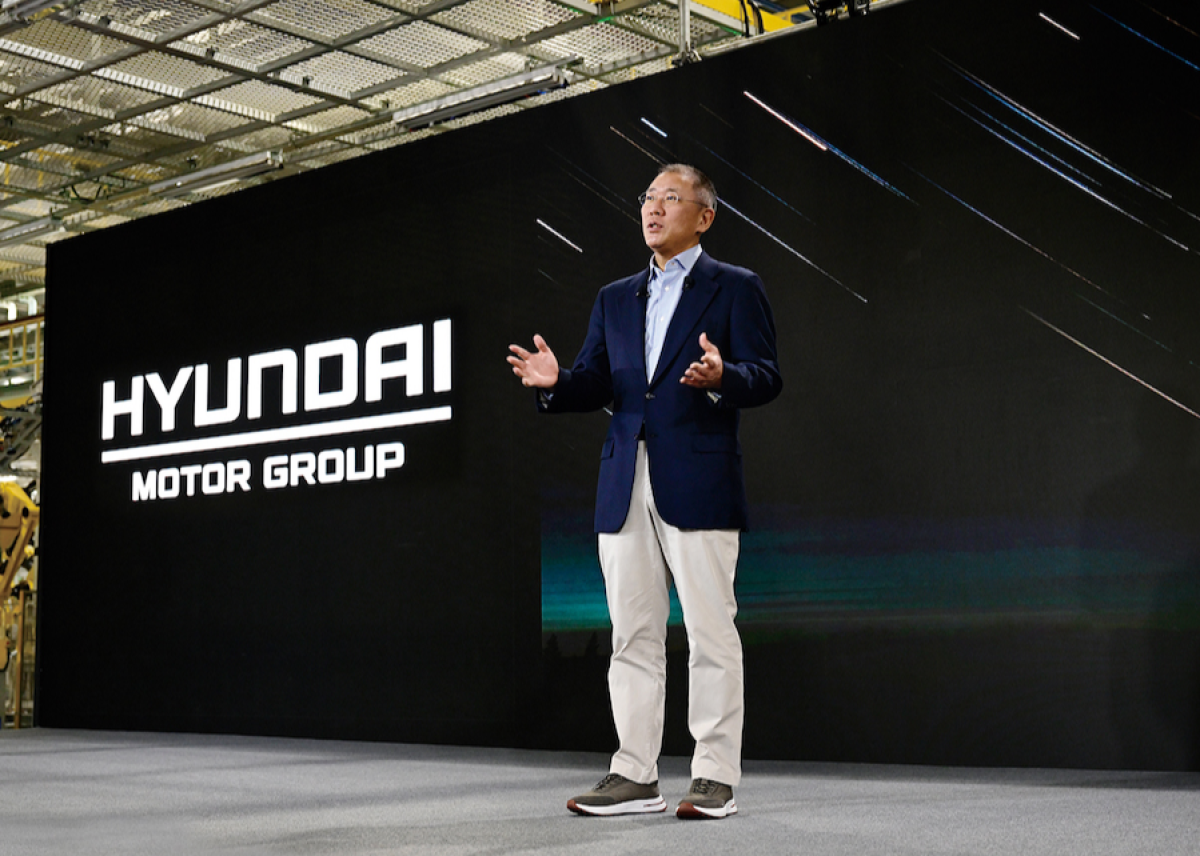 „Automotive News Centennial Award“ für Euisun Chung und seine Vorgänger aus der Familie